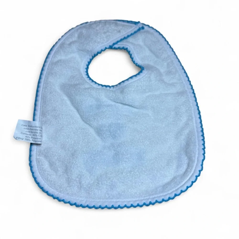 ✨1995 Fisher Price Blue and White Bib.✨